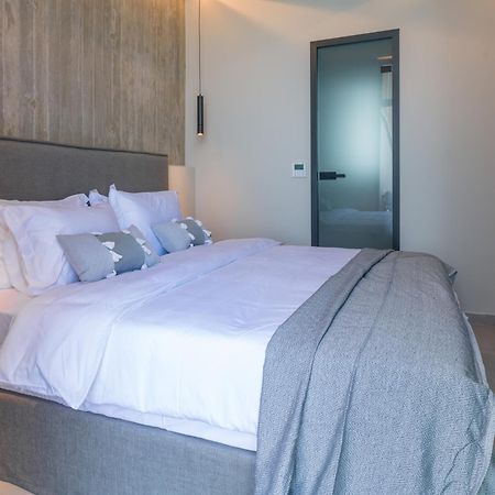 Anadeo Villas & Suites Exanthia ภายนอก รูปภาพ