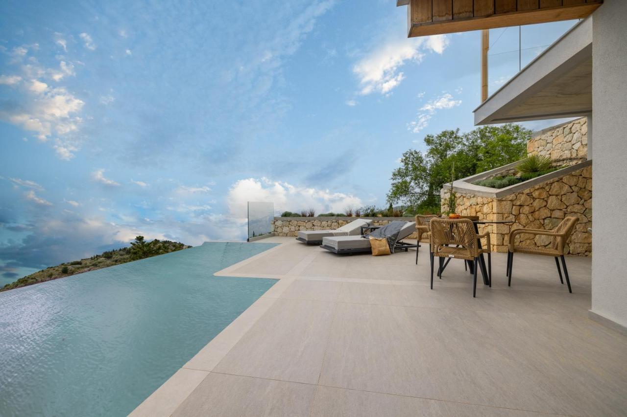 Anadeo Villas & Suites Exanthia ภายนอก รูปภาพ